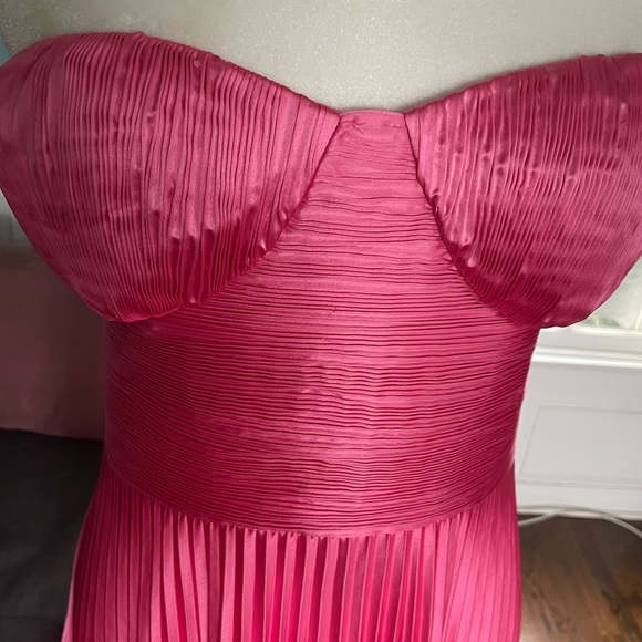 AMUR NWT Kin Pink Strapless Pleated Midi Valentine’s Prom Dress Size 12 - Picture 8 of 16